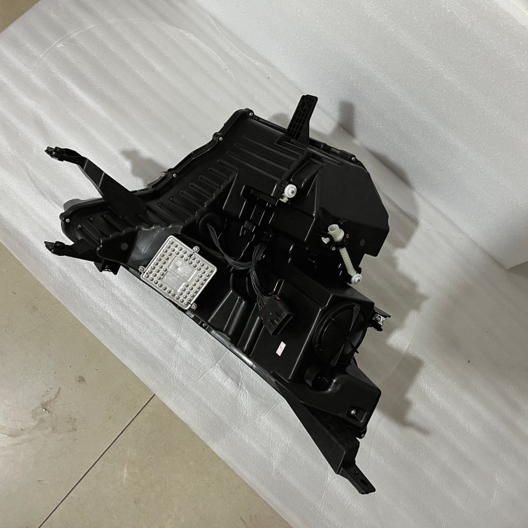 Wholesale Auto Spare Parts Angel Eye Bus China Car Headlight for MG6 PRO RONWE 6 PRO 11236899